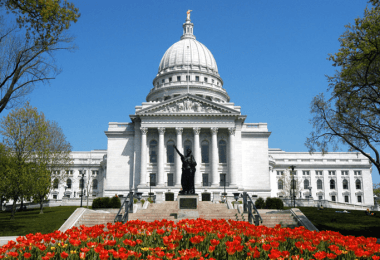 Top Banks in Wisconsin Review