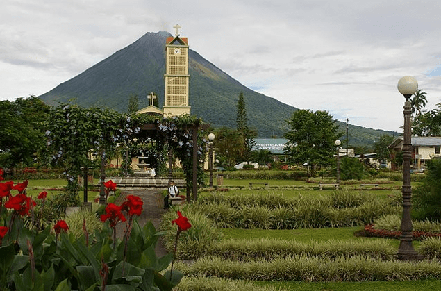 La Fortuna/Arenal Volcano, Costa Rica - cheap vacation destinations